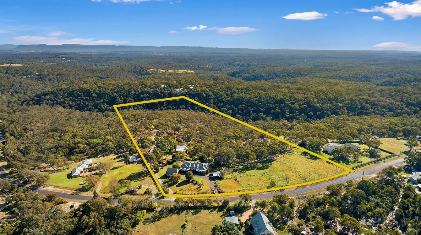 Aerial view of Kemp Place, Glenorie and its Blue Mountains outlook.